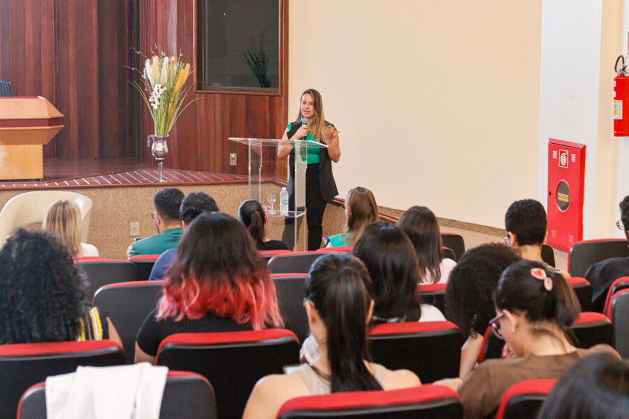 crer-realiza-reuniao-cientifica-sobre-praticas-integrativas-e-complementares-em-saude